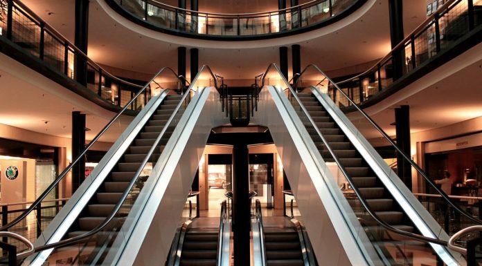 How Shopping Malls Can Cut Down Energy Costs